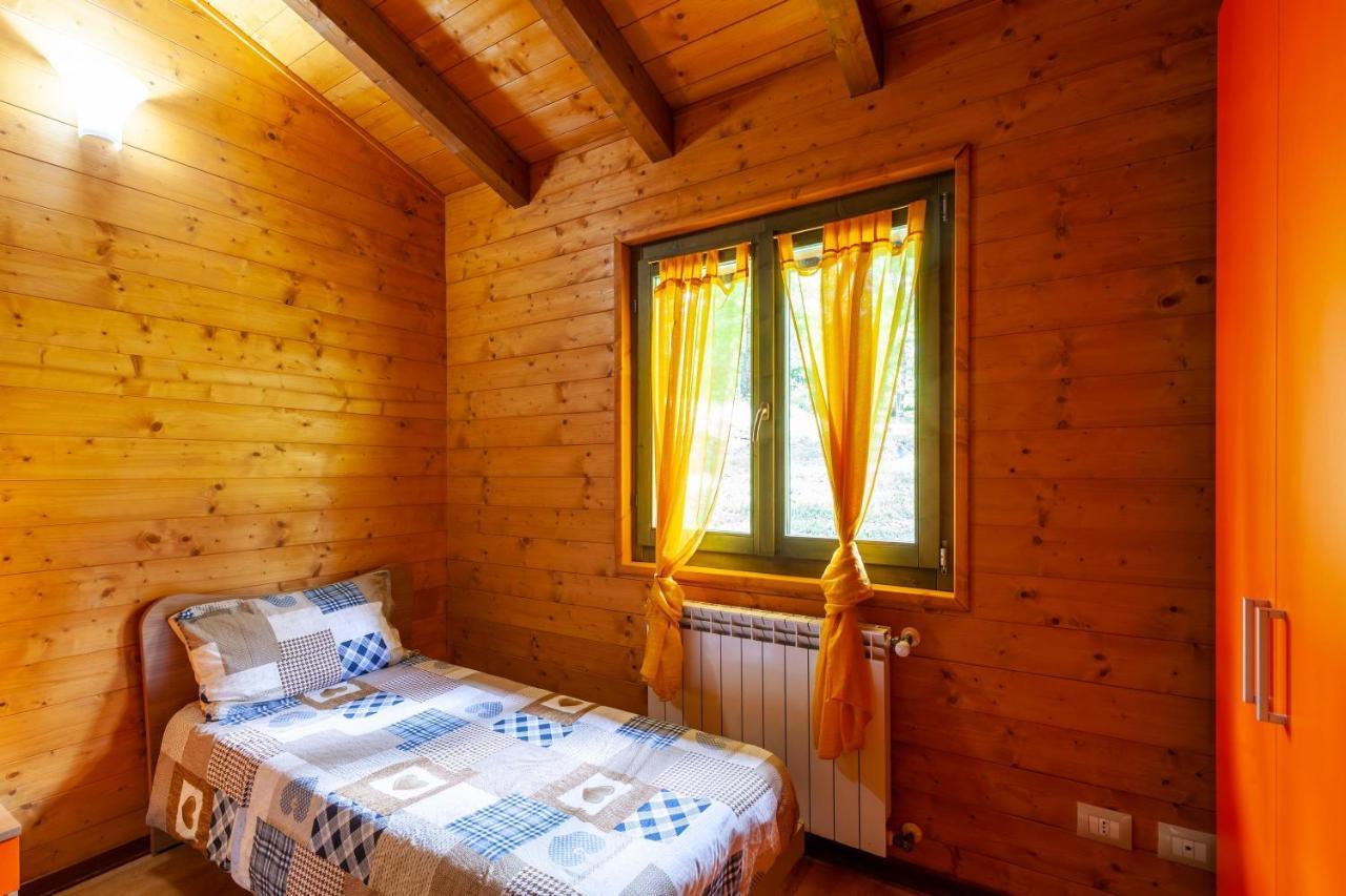 Villaggio Anemone - Chalet Mirtillo Capanne di Sillano Dış mekan fotoğraf